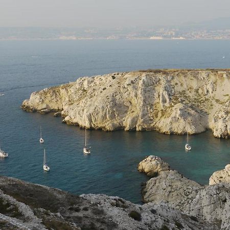 Ferienwohnung Les Pieds Dans L'Eau Sur L'Ile Du Frioul Marseilles Exterior foto